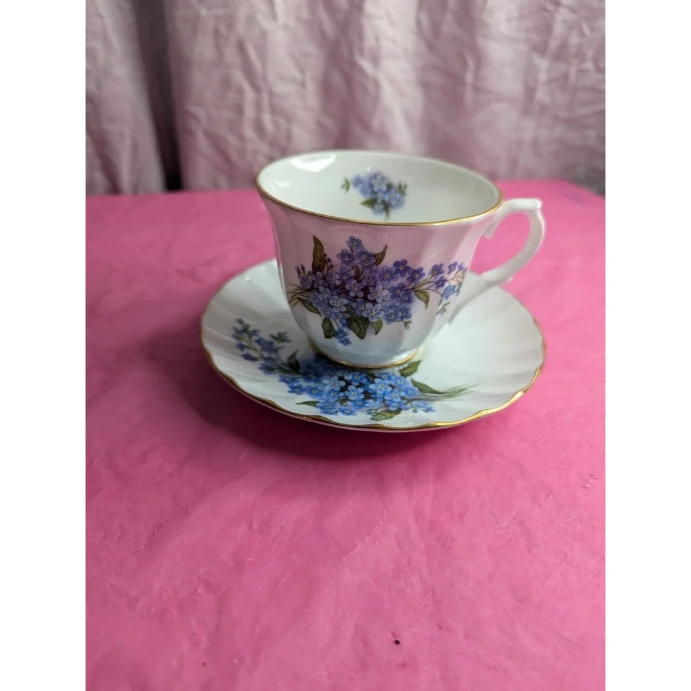 Vintage‎ Lefton Bone China England tea cup and saucer plate set glued together